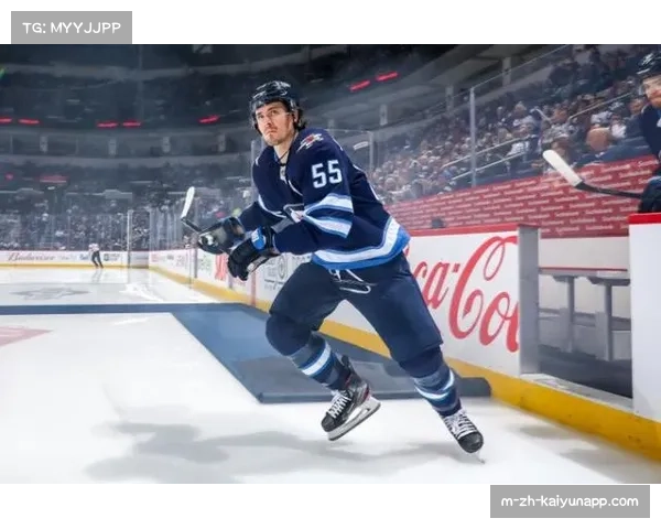 闪电球星库切罗夫生涯得分逼近千分大关 持续输出稳定